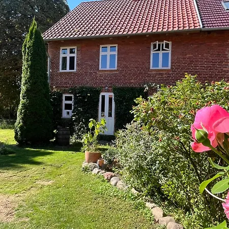 Apartment Gemuetliche, Kleine Im Kuestenland